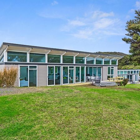 Paroa Bay Chalets - Te Whare Tui Расселл Экстерьер фото
