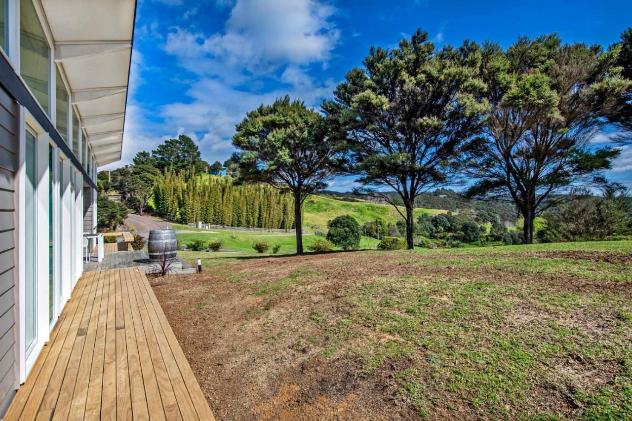 Paroa Bay Chalets - Te Whare Tui Расселл Экстерьер фото